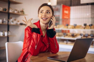Como abrir uma microempresa - Imagem de contadora especializada em abertura de ME